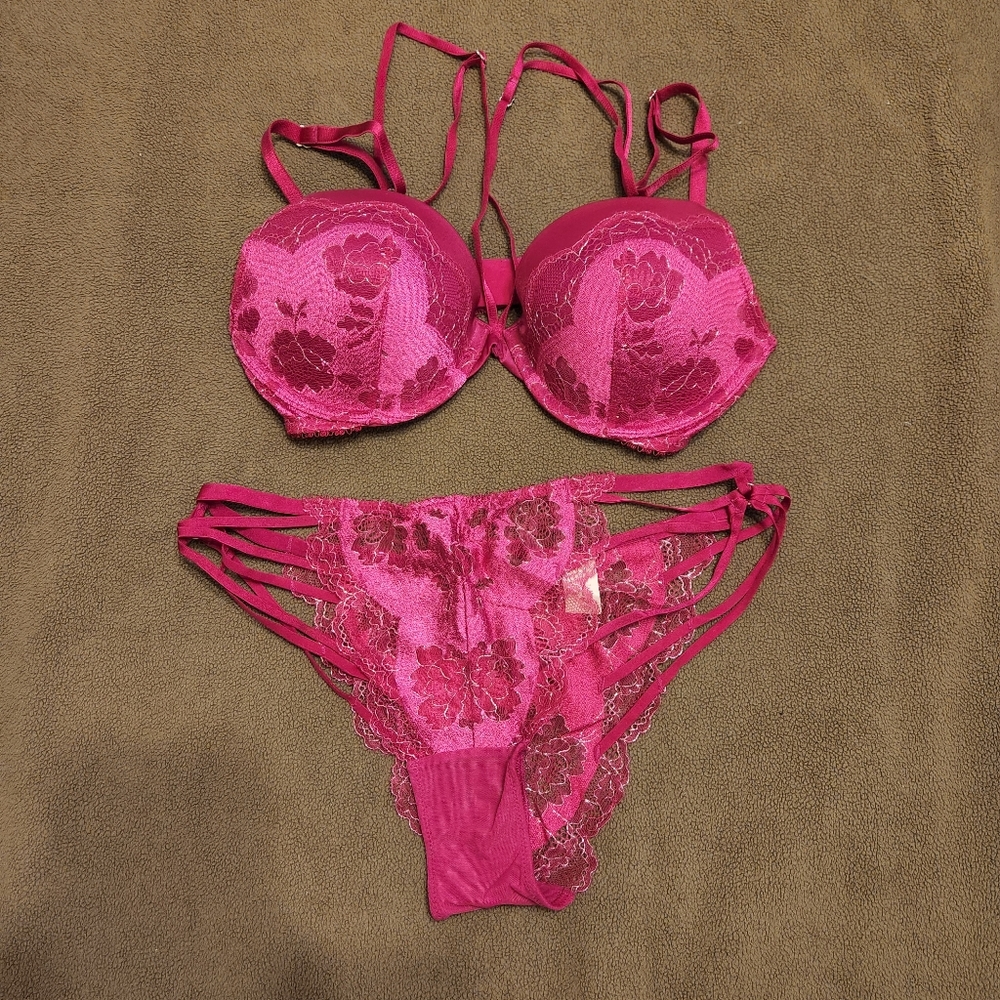 Victoria's Secret 34C Lingerie Set